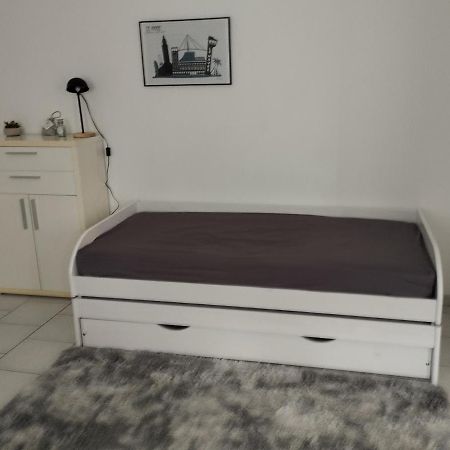Studio Charmant Canape Lit Netflix Prime Video Wifi Dazn Хавър Екстериор снимка