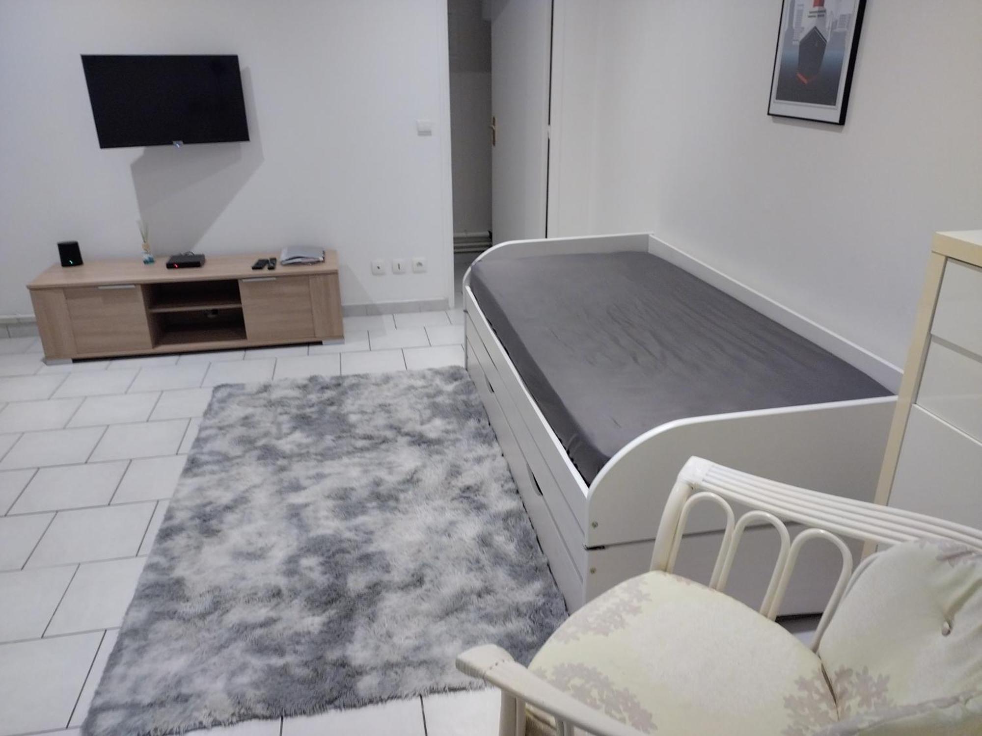 Studio Charmant Canape Lit Netflix Prime Video Wifi Dazn Хавър Екстериор снимка
